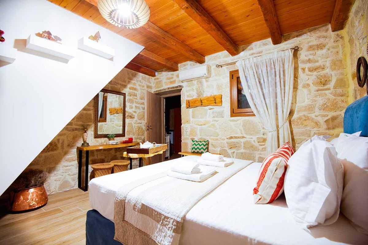 Stonehouse Olivelia - Afrathias Beach Tympáki Exterior foto