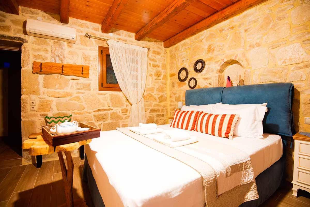 Stonehouse Olivelia - Afrathias Beach Tympáki Exterior foto